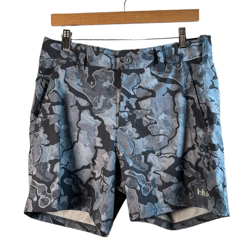 HUK Men’s Low Country Grey Camo 6" Inseam Fishing‎ Shorts Size Medium NWT/NEW